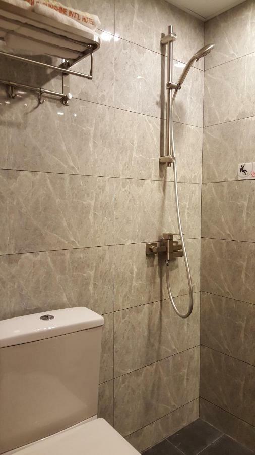 Whole Sunshine International Hotel Hongkong Eksteriør billede